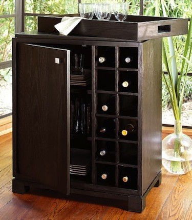 Шкаф для вина деревянный небольшой